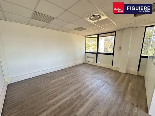 BUREAUX À LOUER AVEC VUE DÉGAGÉE À VITROLLES