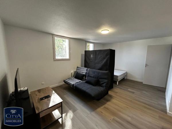 Appartement à louer 1 pièce 28.42m² Mont-de-Marsan (40000)