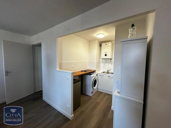 Appartement à louer 1 pièce 28.42m² Mont-de-Marsan (40000)