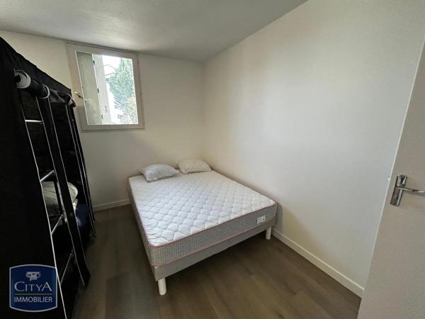 Appartement à louer 1 pièce 28.42m² Mont-de-Marsan (40000)