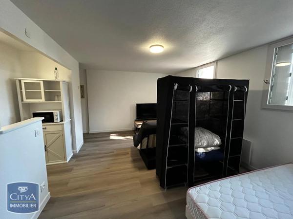 Appartement à louer 1 pièce 28.42m² Mont-de-Marsan (40000)
