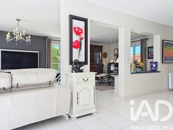 Maison à vendre 9 pièces 198 m² Ozoir-la-Ferrière