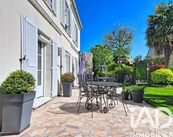 Maison à vendre 9 pièces 198 m² Ozoir-la-Ferrière
