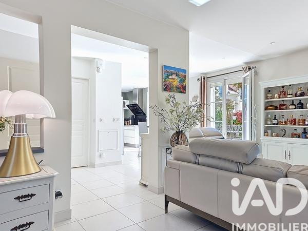 Maison à vendre 9 pièces 198 m² Ozoir-la-Ferrière