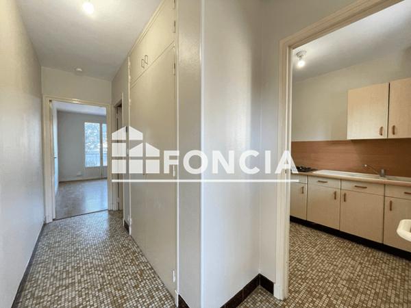 Location Studio 29.07 m² - 79 RUE CALMETTE Mondeville 14120