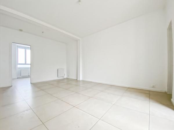 Appartement F2 de 41.36m² avec jardin et garage privatifs