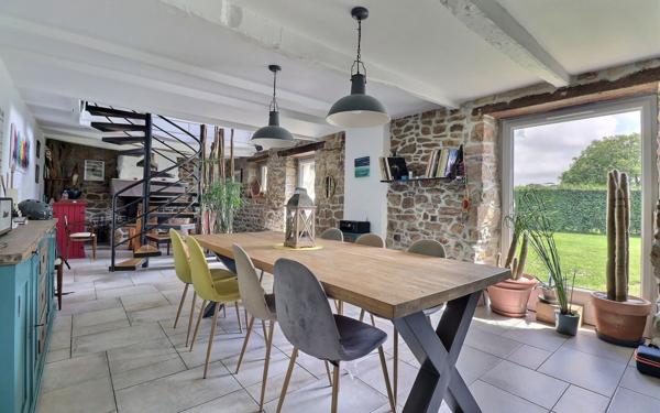 Maison à vendre    4 pièces • 160 m2 Auray