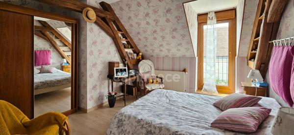 Noyers-sur-Cher (Loir-et-Cher), à vendre LONGERE familiale 7 pièces de 180 m²