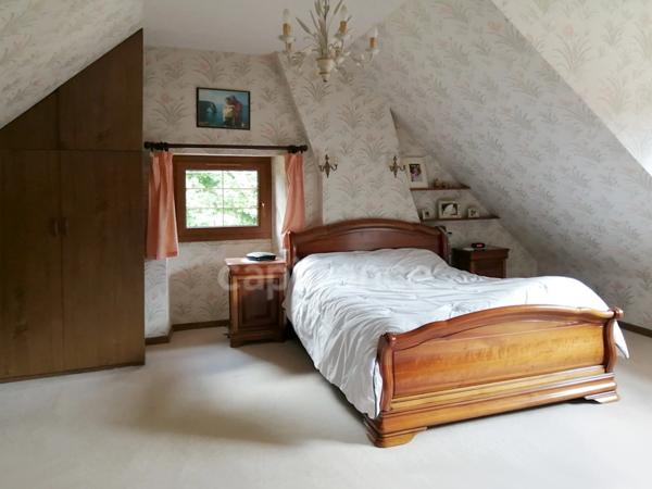 Noyers-sur-Cher (Loir-et-Cher), à vendre LONGERE familiale 7 pièces de 180 m²