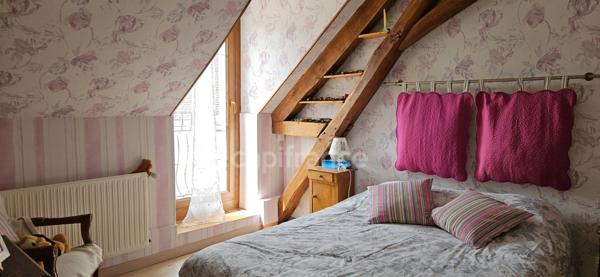 Noyers-sur-Cher (Loir-et-Cher), à vendre LONGERE familiale 7 pièces de 180 m²
