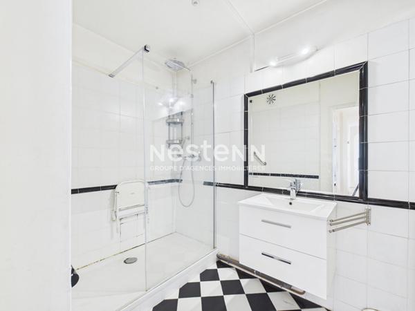 Appartement 143m² avec terrasse, vue Tour Eiffel et Sacré Coeur, PARIS 18