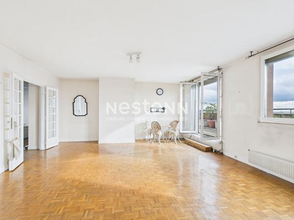 Appartement 143m² avec terrasse, vue Tour Eiffel et Sacré Coeur, PARIS 18