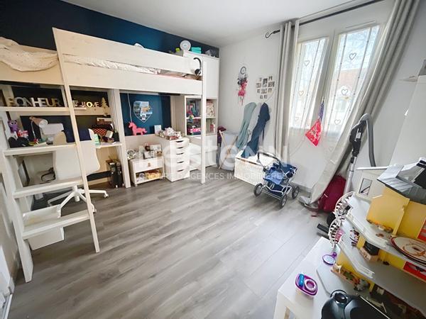 A vendre Maison de 5 pièces de 88 m2 à Plaisir - Quartier de l'Aqueduc