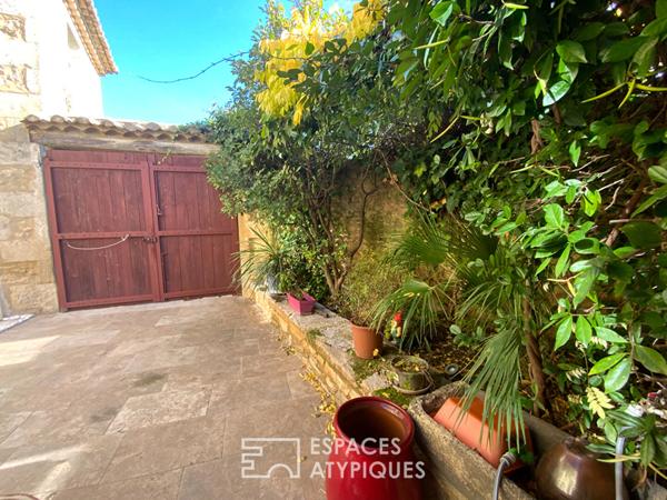 Maison de village lumineuse avec piscine