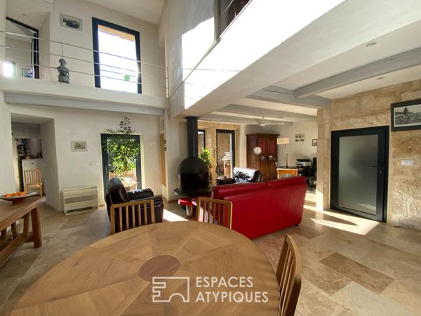 Maison de village lumineuse avec piscine