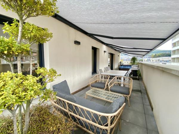 Saint-Étienne (42100) Bien haut-de-gamme dans une coprorpiété récente + terrasse de 35m² et garage fermé - Cours Fauriel