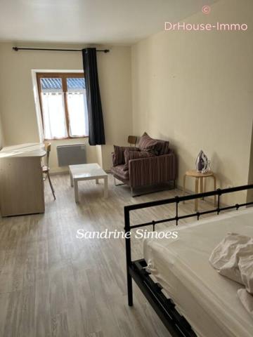 Immeuble à vendre 6 pièces de 137 m²