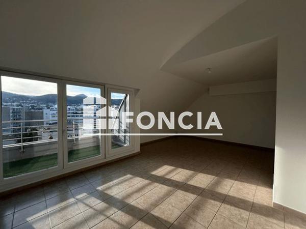 Location Appartement 5 pièces 100.78 m² - 31 RUE BONNABAUD Clermont Ferrand 63000