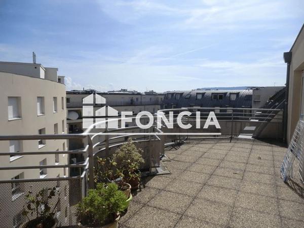 Location Appartement 5 pièces 100.78 m² - 31 RUE BONNABAUD Clermont Ferrand 63000