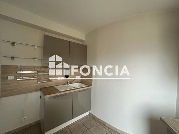 Location Appartement 5 pièces 100.78 m² - 31 RUE BONNABAUD Clermont Ferrand 63000