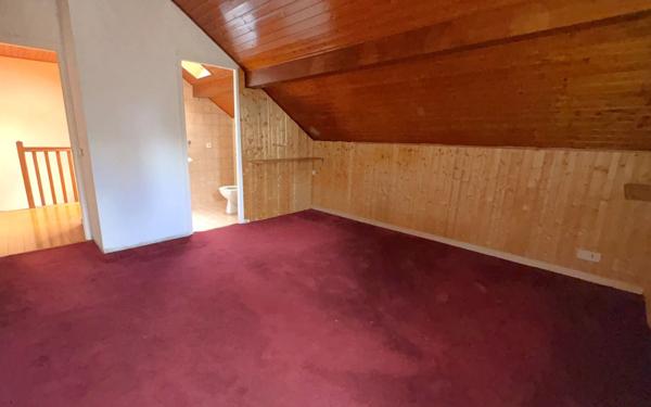 Maison à vendre    5 pièces • 150 m2 Cessy