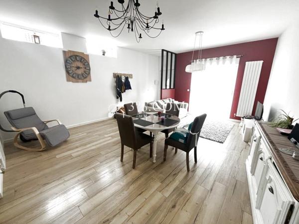 Maison 4 pièce(s) 3 chambre(s) 90 m²