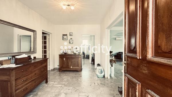 Maison 7 pièces - 215 m²