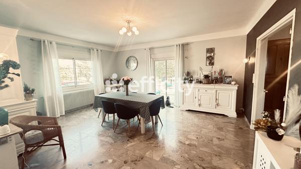 Maison 7 pièces - 215 m²