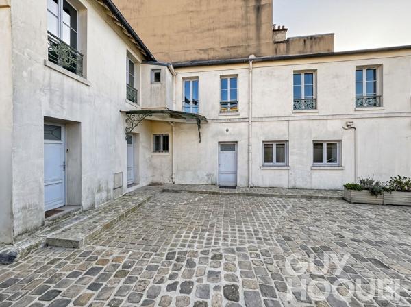 Duplex en dernier étage / quartier Chantiers - Mairie