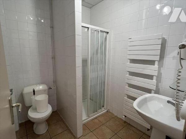 A vendre - Hôtel, Bar, Restaurant- Bias

À vendre à Bias (40170), à proximité de l'océan, ens...