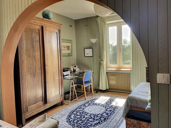 Fermette à Changé avec grande dépendance