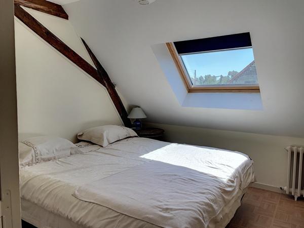 Fermette à Changé avec grande dépendance