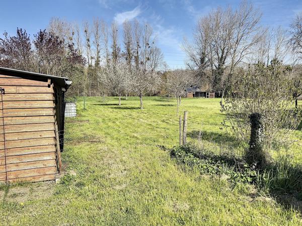 Fermette à Changé avec grande dépendance