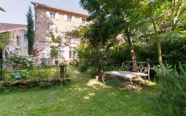 Maison à vendre    7 pièces •  Mont-de-Marsan