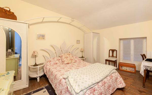 Maison à vendre    7 pièces •  Mont-de-Marsan