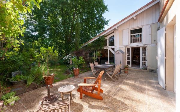 Maison à vendre    7 pièces •  Mont-de-Marsan