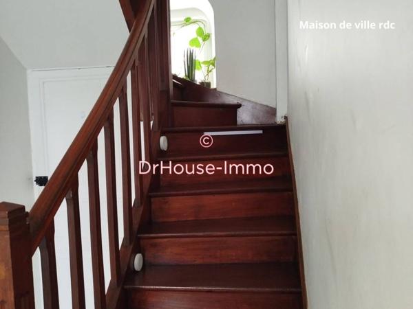 Immeuble à vendre 14 pièces de 590 m²