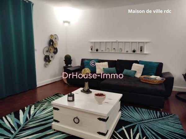 Immeuble à vendre 14 pièces de 590 m²