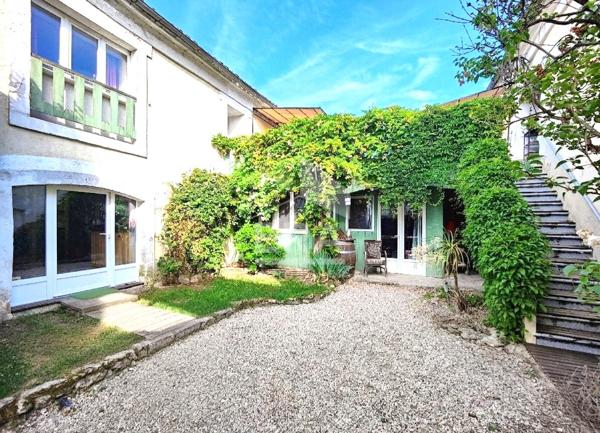 A vendre maison Cognac 9 pièce(s) 226 m2