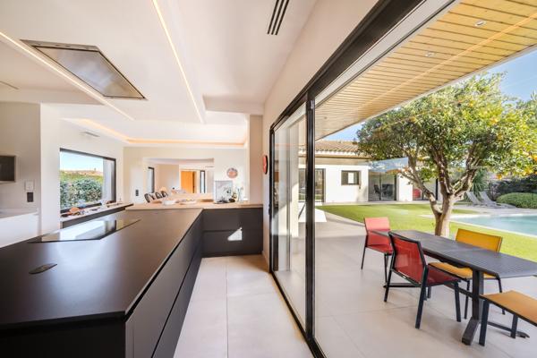 Vente Maison de luxe Saint-Cyprien 6 Pièces 280 m²
