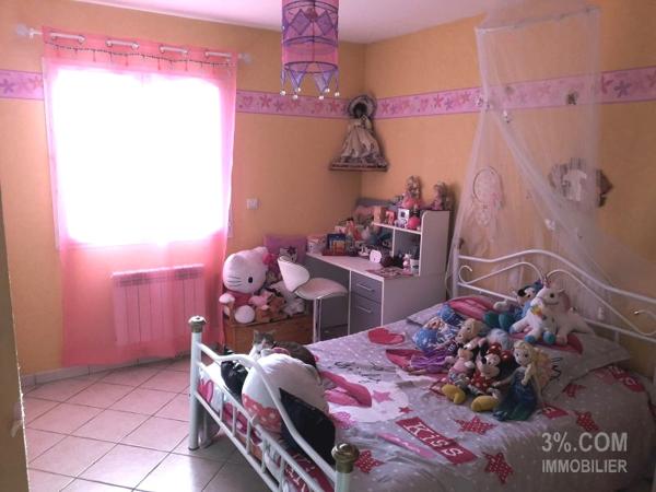 Villa de 150 m2 + Double Garage + Piscine + 1122m2 de Terrain Saint-Donat-sur-l'Herbasse (26260)