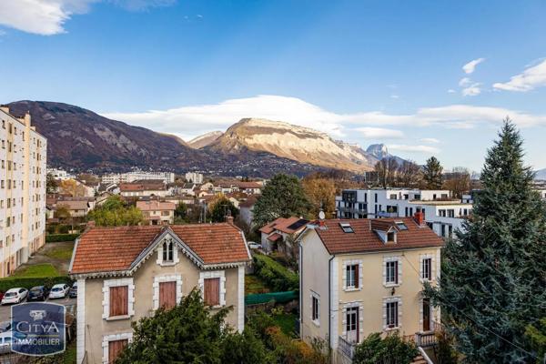 Appartement à vendre 2 pièces 48.1m² Saint-Martin-d'Hères (38400)