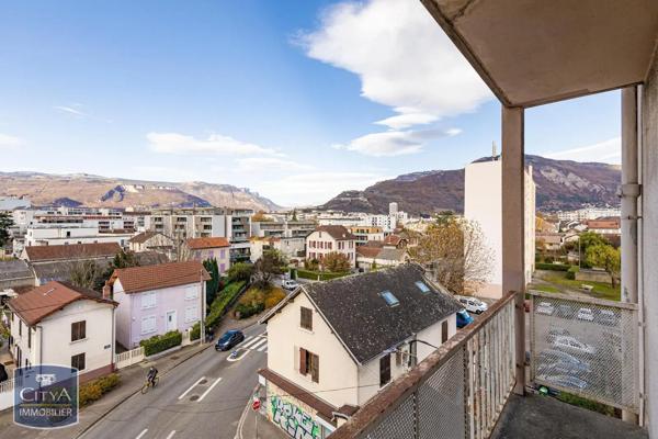 Appartement à vendre 2 pièces 48.1m² Saint-Martin-d'Hères (38400)