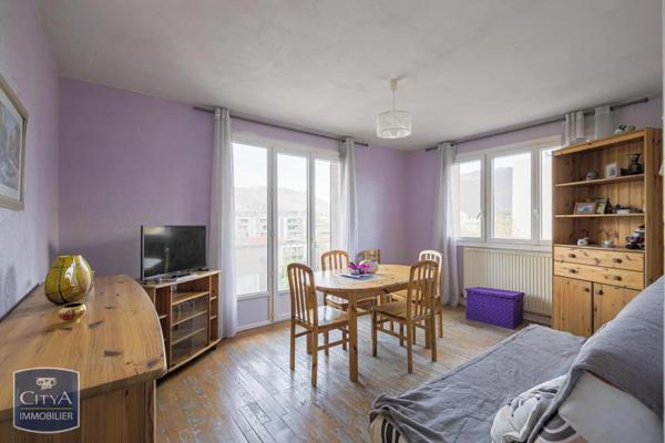 Appartement à vendre 2 pièces 48.1m² Saint-Martin-d'Hères (38400)