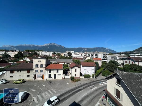 Appartement à vendre 2 pièces 48.1m² Saint-Martin-d'Hères (38400)