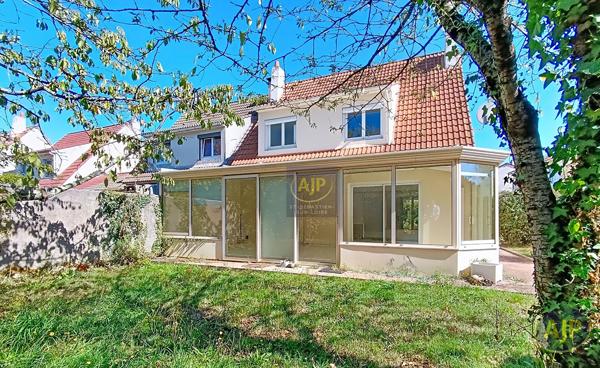 Maison à vendre La Montagne - 5 pièces, 122m² avec 3 chambre(s) à 283 000€ - AJP Immobilier Saint-Sébastien-sur-Loire