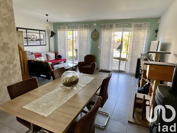 Maison 4 pièces de 88 m² à Parempuyre (33290)