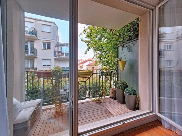 APPARTEMENT DEUX CHAMBRES BALCON CAVE ET PARKING