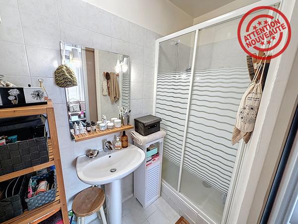 Paris 17e 2 pièces 30 m2/rue Lantiez Paris sans vis à vis !