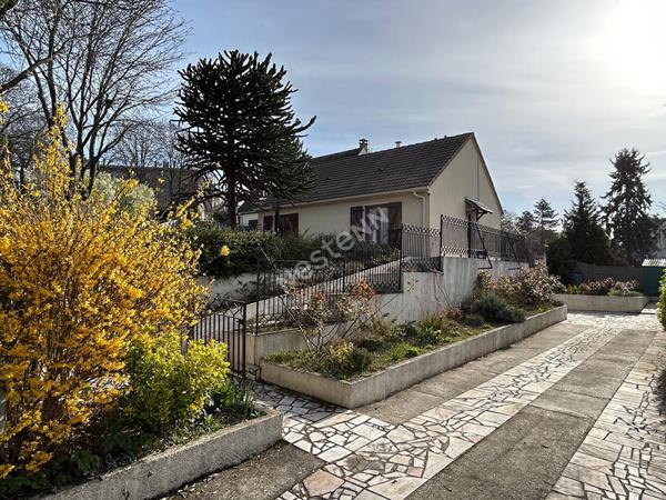 A VENDRE - MAISON - PROCHE GARE - SAINT-OUEN-L'AUMÔNE.